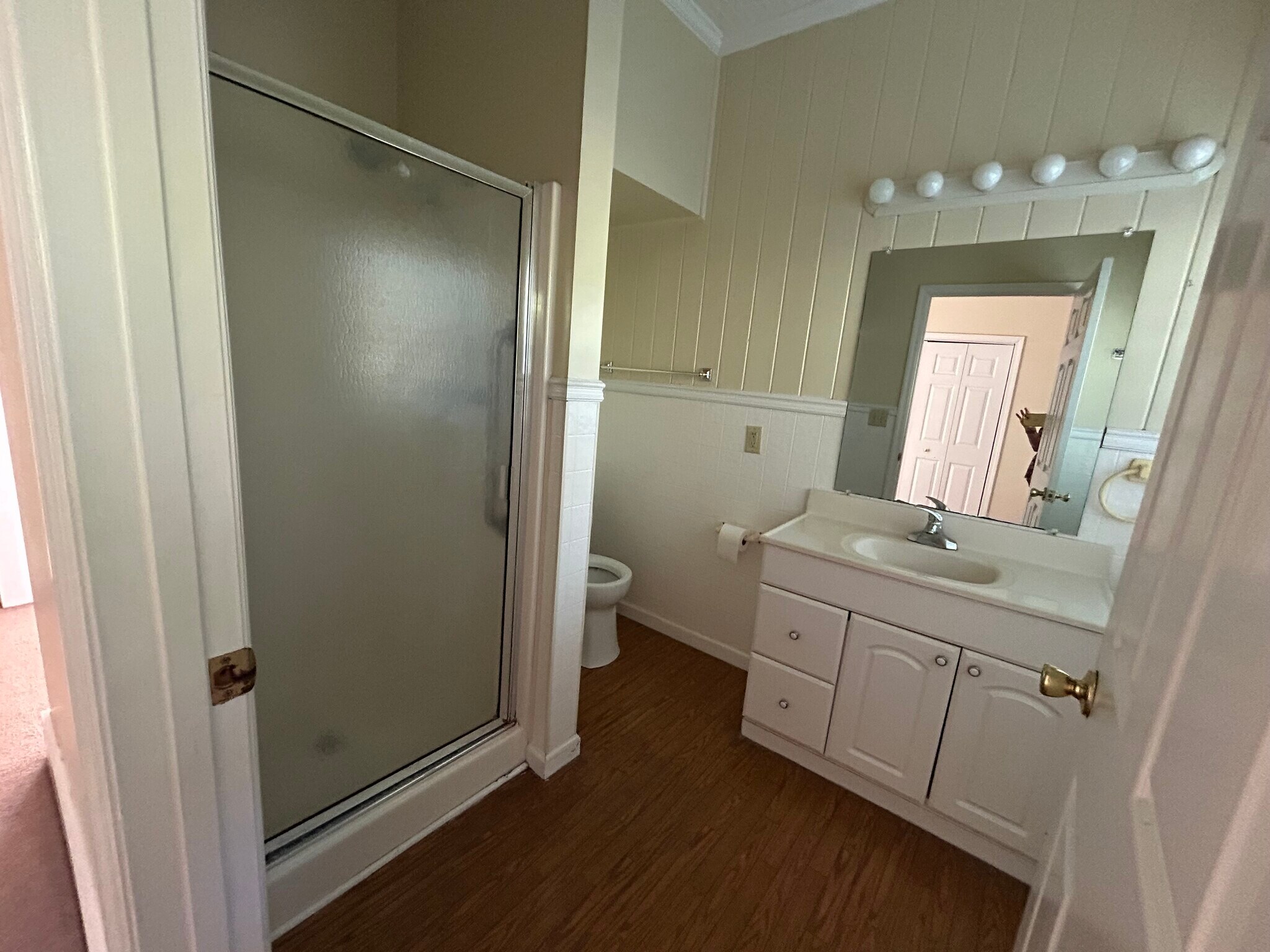 Building Photo - 409 E Barnard St