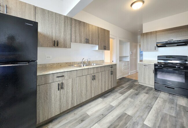 Building Photo - 4937 W 18th St