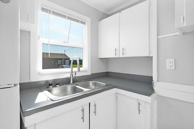 Building Photo - Beautiful 1 bed/ 1 bath ready for you to c...