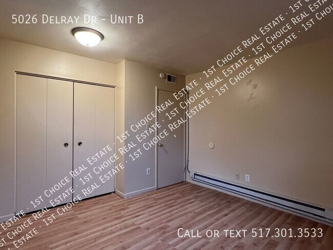 Building Photo - 5026 Delray Dr