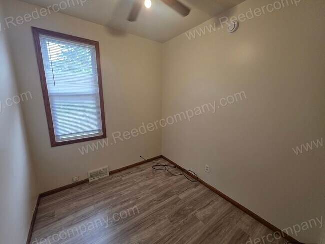Building Photo - 203 142nd St