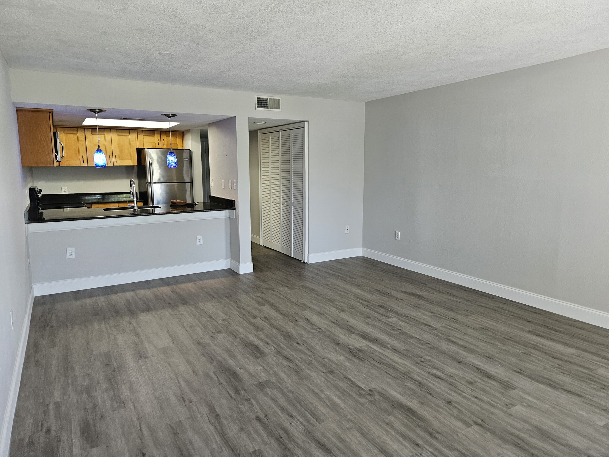 Building Photo - Westhaven Residence