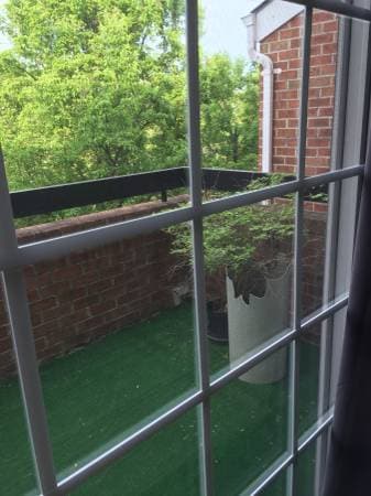 Balcony - 6916 Fairfax Dr