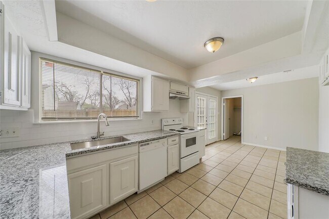 Building Photo - 1206 Mayweather Ln