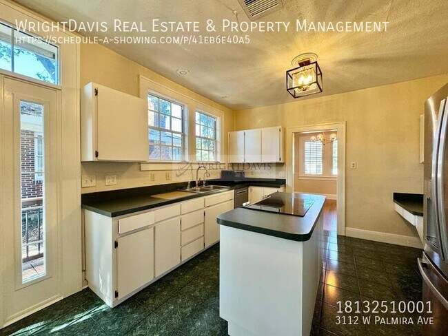 Building Photo - 3112 W Palmira Ave