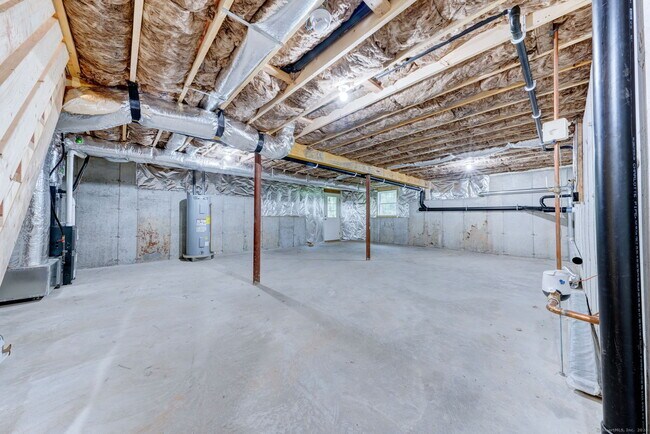 Building Photo - 290 Parker St