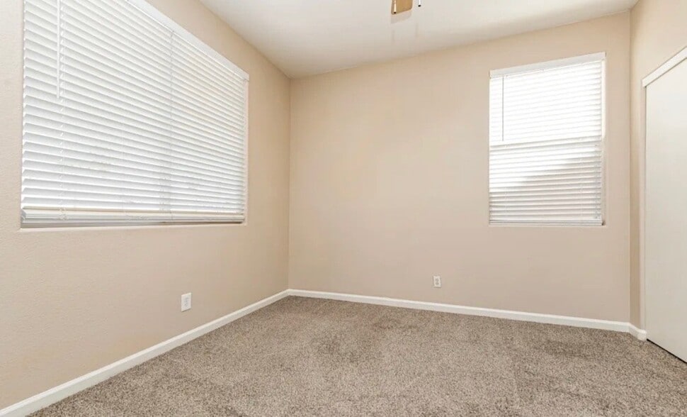 Building Photo - 9297 Thunderbolt Court