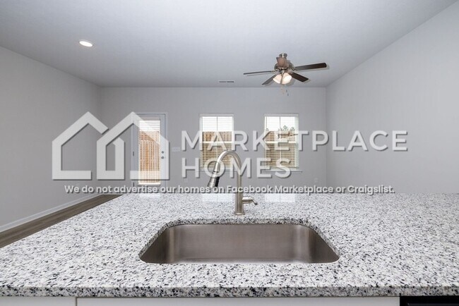 Building Photo - 3423 Briar Rose Ct