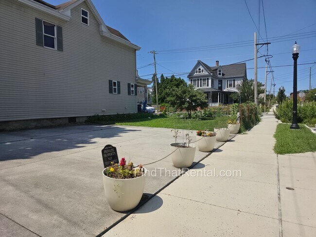 Building Photo - Available August 16! A pet friendly ranch with dishwasher, garage, basement, storage, yard, deck