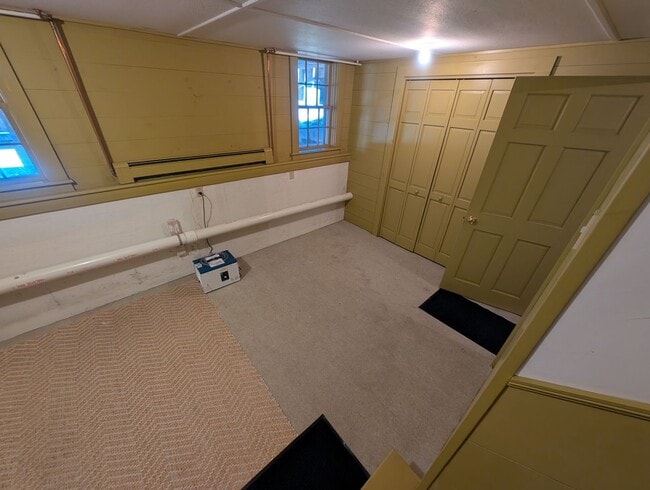 Building Photo - Beautiful 2 Bedroom House