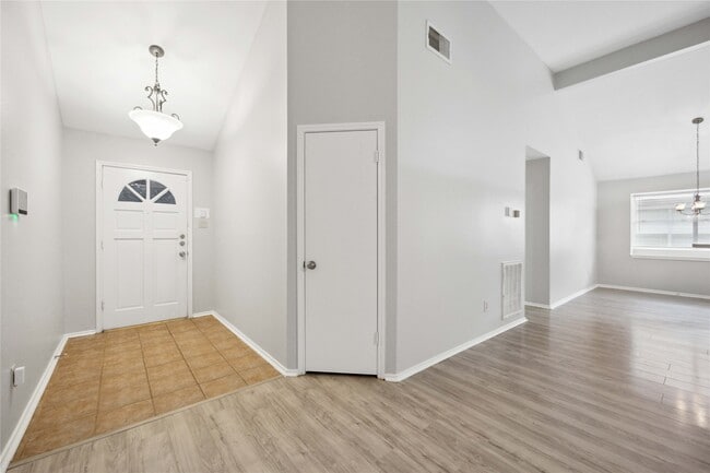 Building Photo - 20323 Pinefield Ln