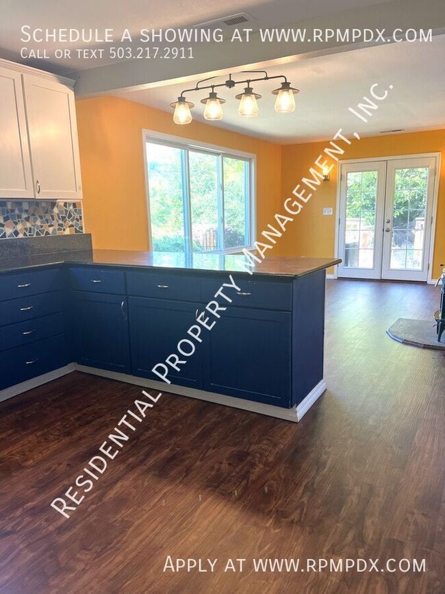 Building Photo - 4512 SW Fairvale Ct