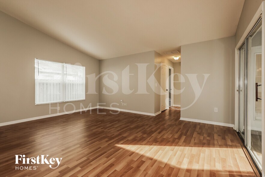 Building Photo - 13452 Beechberry Dr