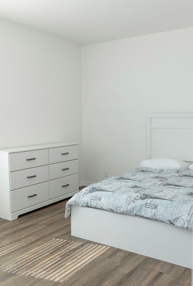 Building Photo - BRAND NEW 3 bedroom townhome!