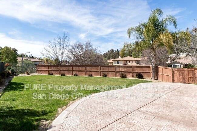 Building Photo - 44090 Terraza Ct