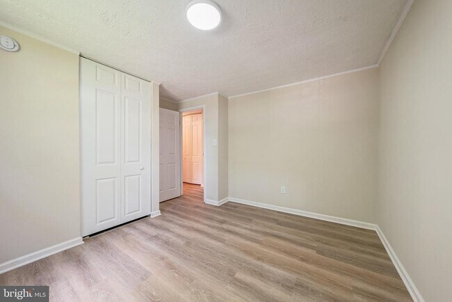 Building Photo - 9802 Brightlea Dr