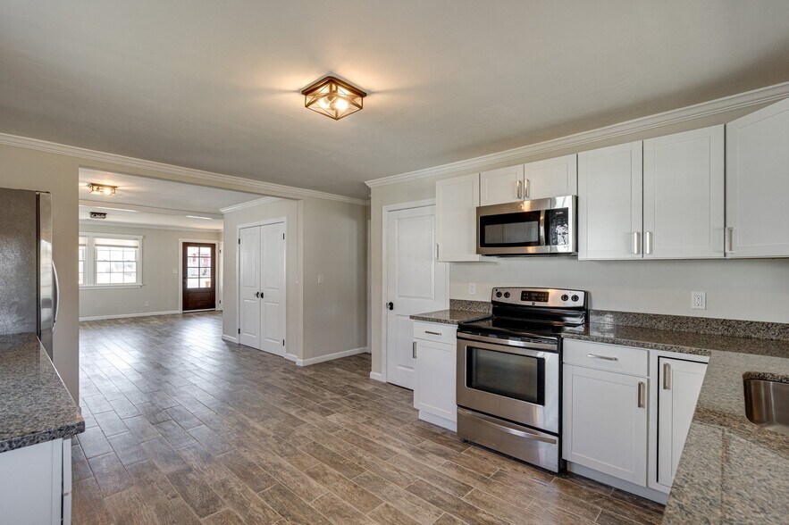 Building Photo - 48 Vero Beach Ave