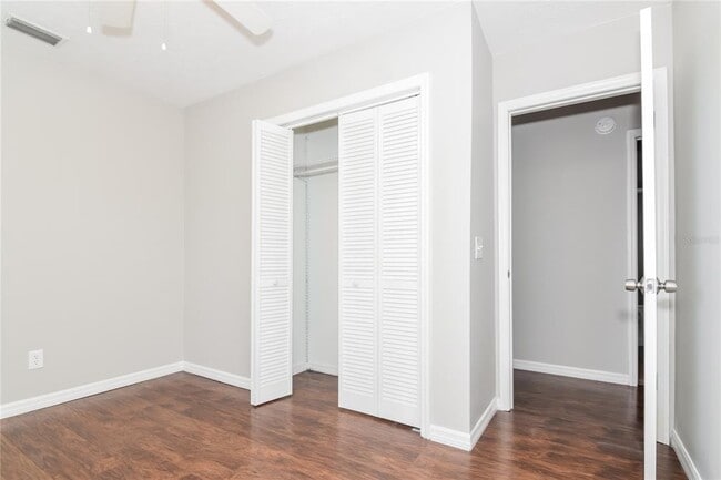 Building Photo - 2219 Glen Mist Dr