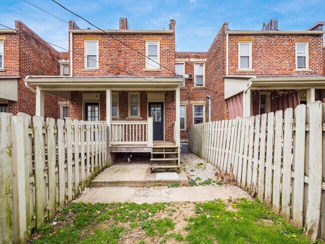 Building Photo - 1246 S Washington Ave