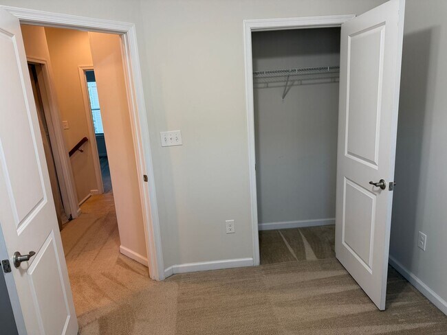 Building Photo - REUNION CONDOMINIUMS