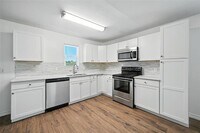 Building Photo - 1206 S State Hwy 78