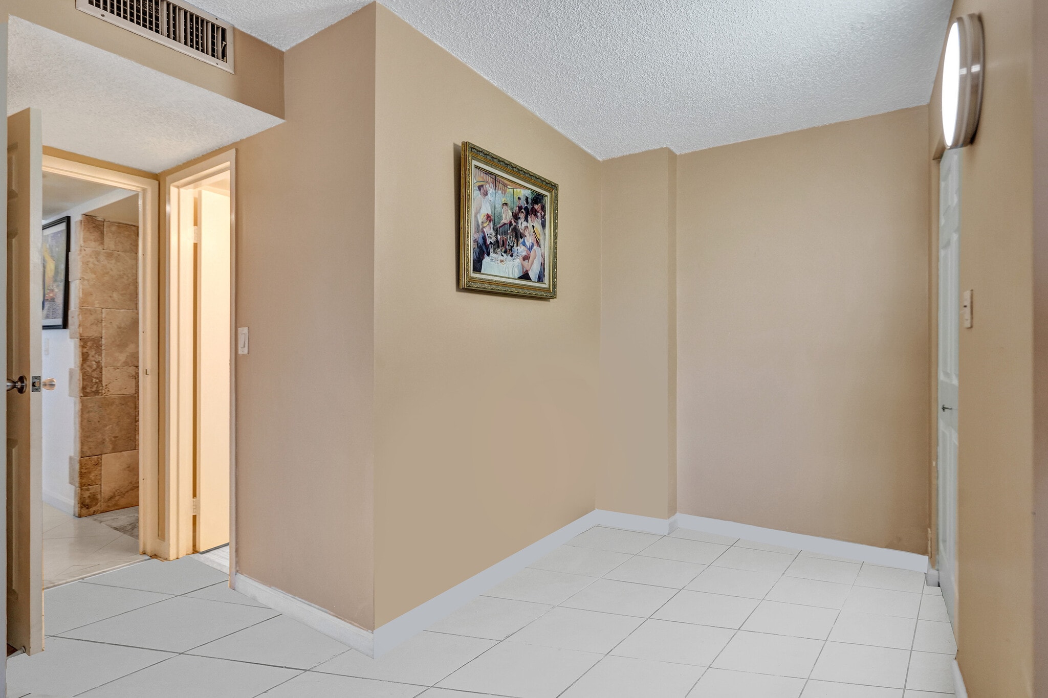 Building Photo - 2017 S Ocean Dr