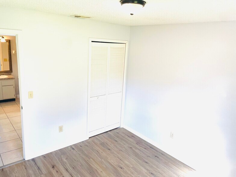 Building Photo - 2550 India Blvd