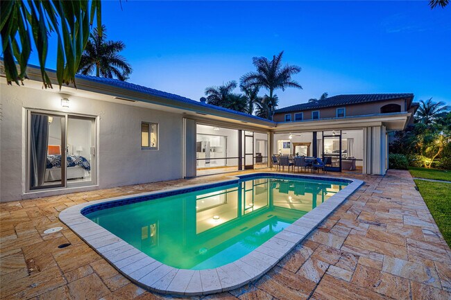 Building Photo - 1410 SE 12th St