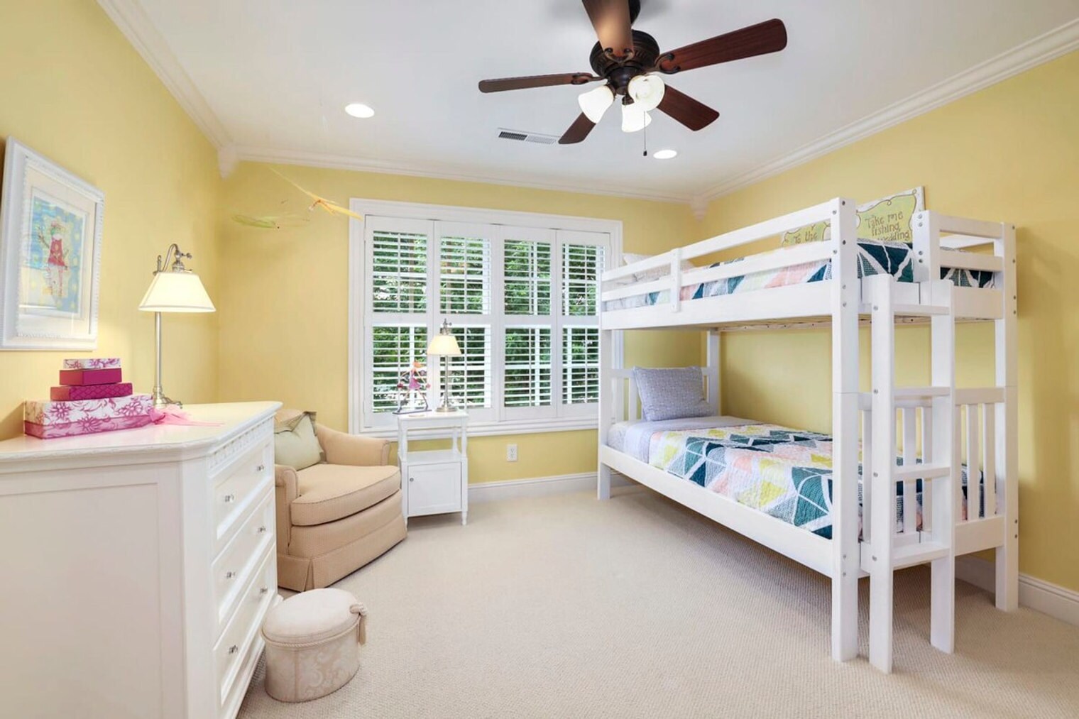 Building Photo - 18436 Ponderosa Dr