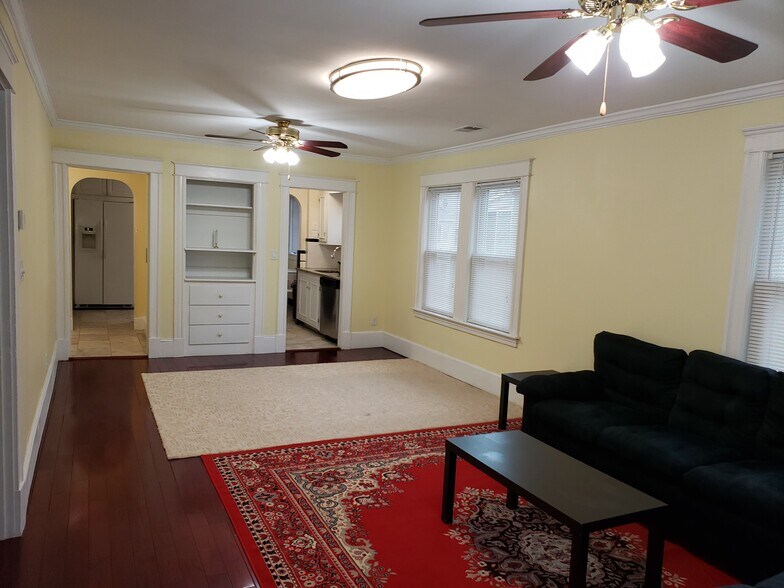 Building Photo - 29 Bailey Rd