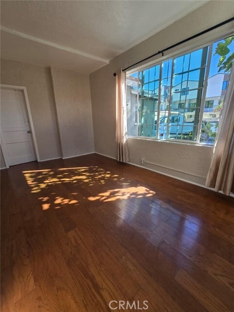 Building Photo - 558 N Lark Ellen Ave