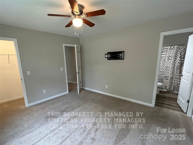 Building Photo - 905 Klondale Ave