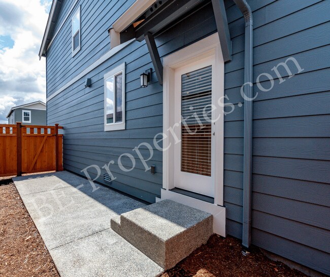 Building Photo - Tehaleh New Construction