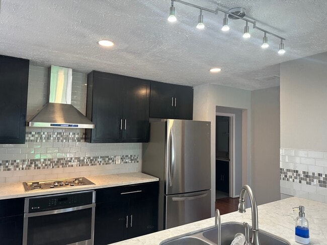 Building Photo - 16334 Rancho Blanco Dr