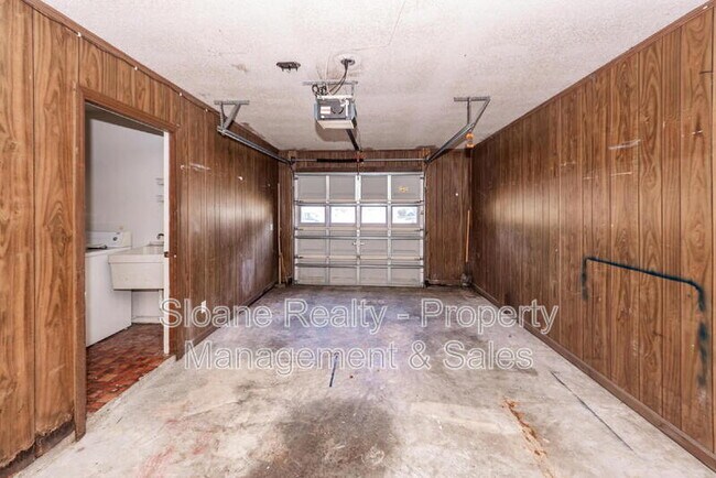 Building Photo - 40 Meander Row