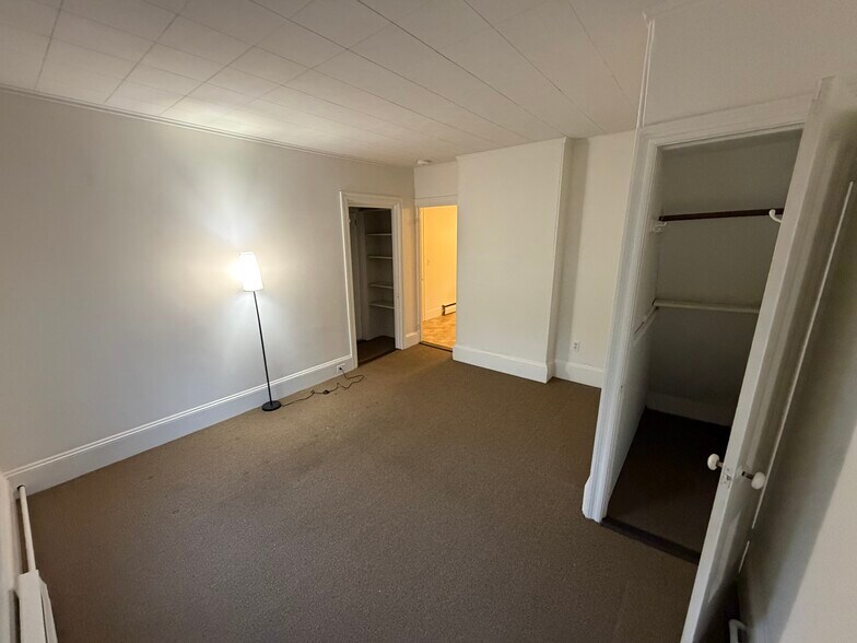 Building Photo - 74 Mount Prospect St