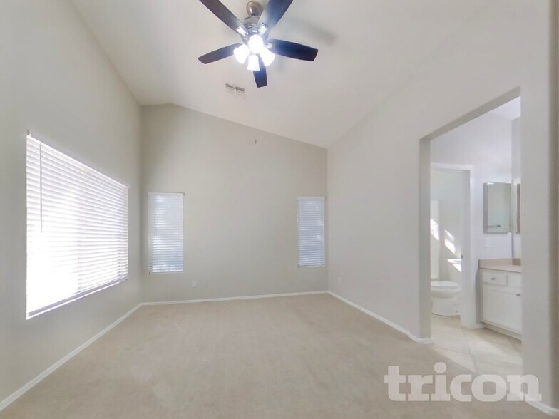 Building Photo - 40139 N Patriot Way