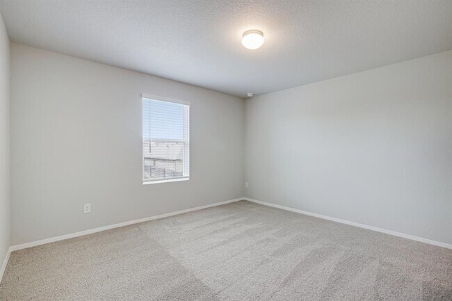 Building Photo - 2405 Ambling Trl