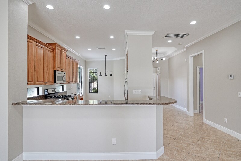 Building Photo - 7423 Wexford Ct