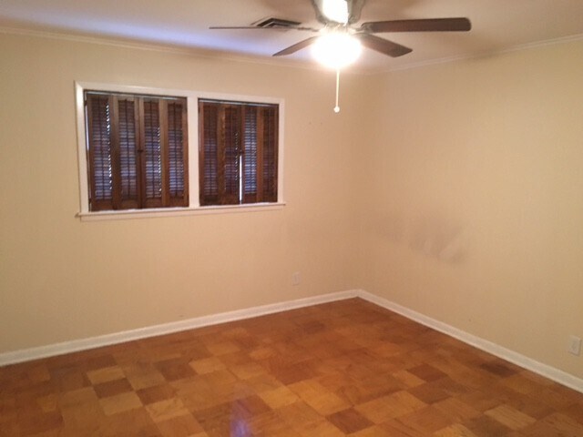 Building Photo - 317 Levin Ln