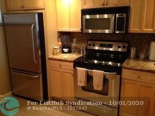 Building Photo - 110 Lake Emerald Dr