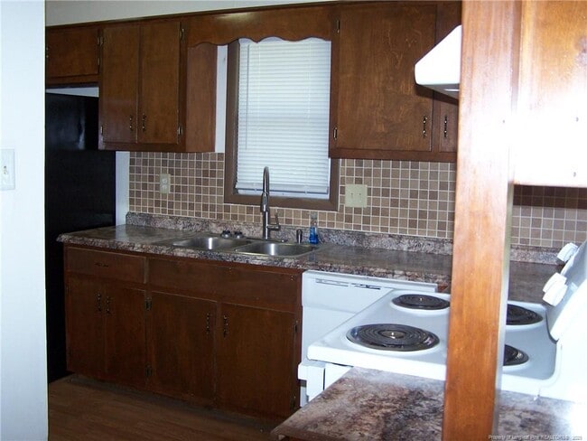 Building Photo - 6466 Pittsfield Dr
