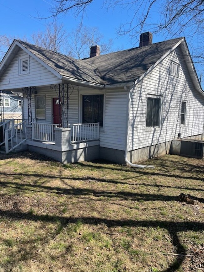 Building Photo - Woodbine / 440  Area Rental Home