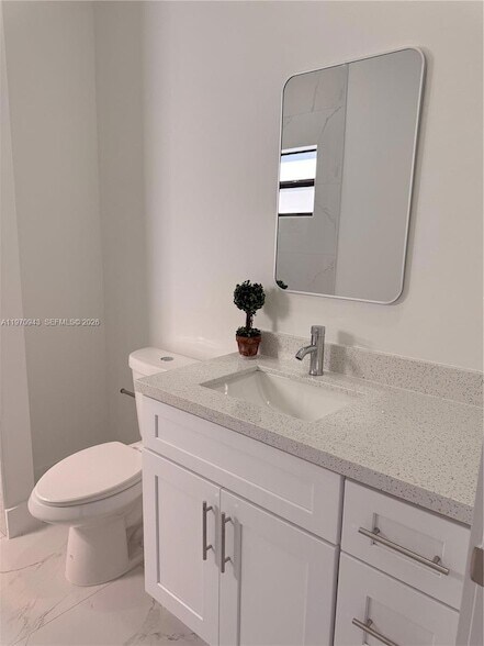 Building Photo - 20 Organ St