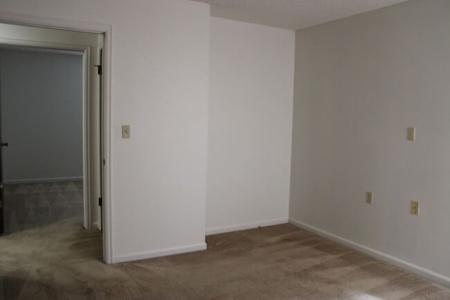 Building Photo - 1604 N 4th St