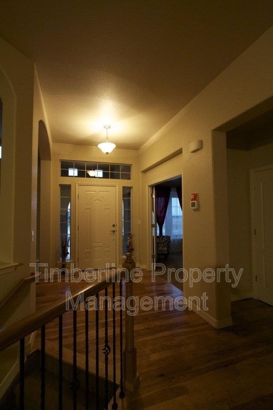 Building Photo - 6262 Adamants Dr