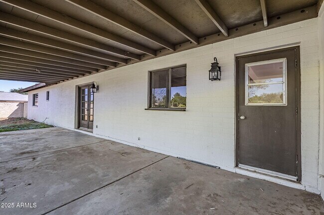 Building Photo - 834 N Constellation Way
