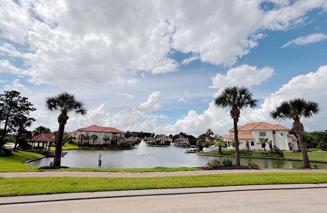 Building Photo - 18943 Villa Bergamo Ln