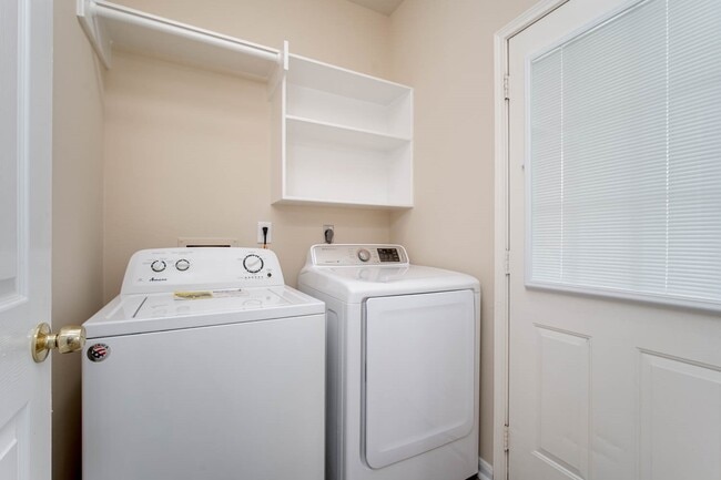 Building Photo - 4202 Cantrell Ct