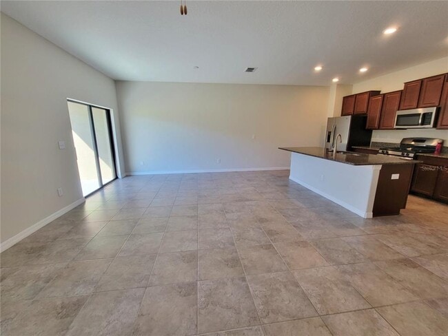 Building Photo - 16922 Red Brick Ln
